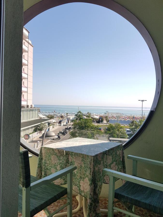 Hotel Sorriso - Molto Piu Di Una Stella Riccione Exterior foto