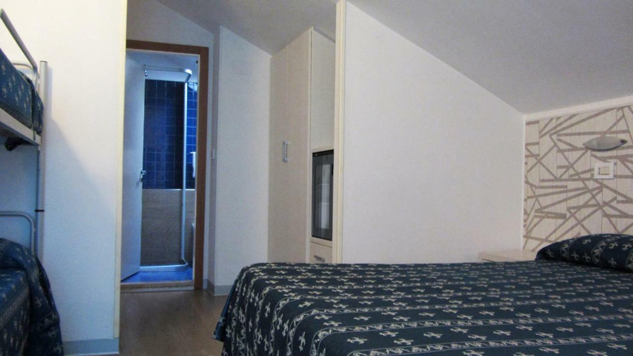 Hotel Sorriso - Molto Piu Di Una Stella Riccione Exterior foto